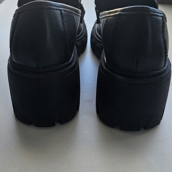 Madden Girl Hastings Platform Casual Shoe - - Picture 6 of 8